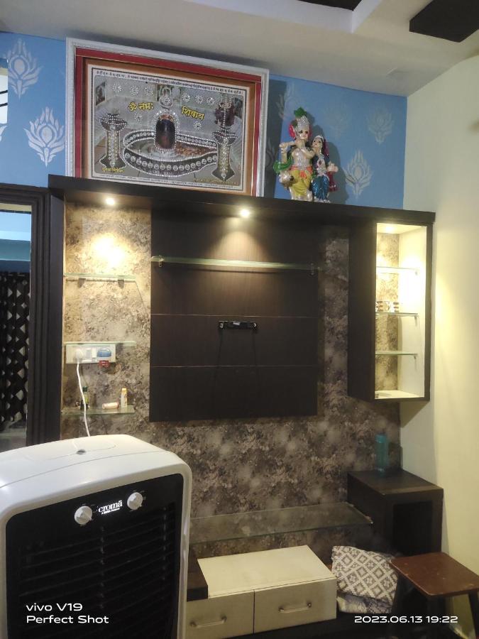 Yashu Guest House Ujjain Eksteriør bilde